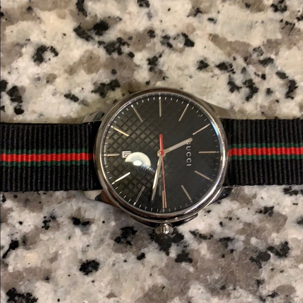 Gucci Watch - Picture 3 of 6